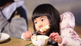 娱乐吃瓜酱姐姐和弟弟,酱姐姐与弟弟的甜蜜互动，揭秘娱乐圈温馨亲情